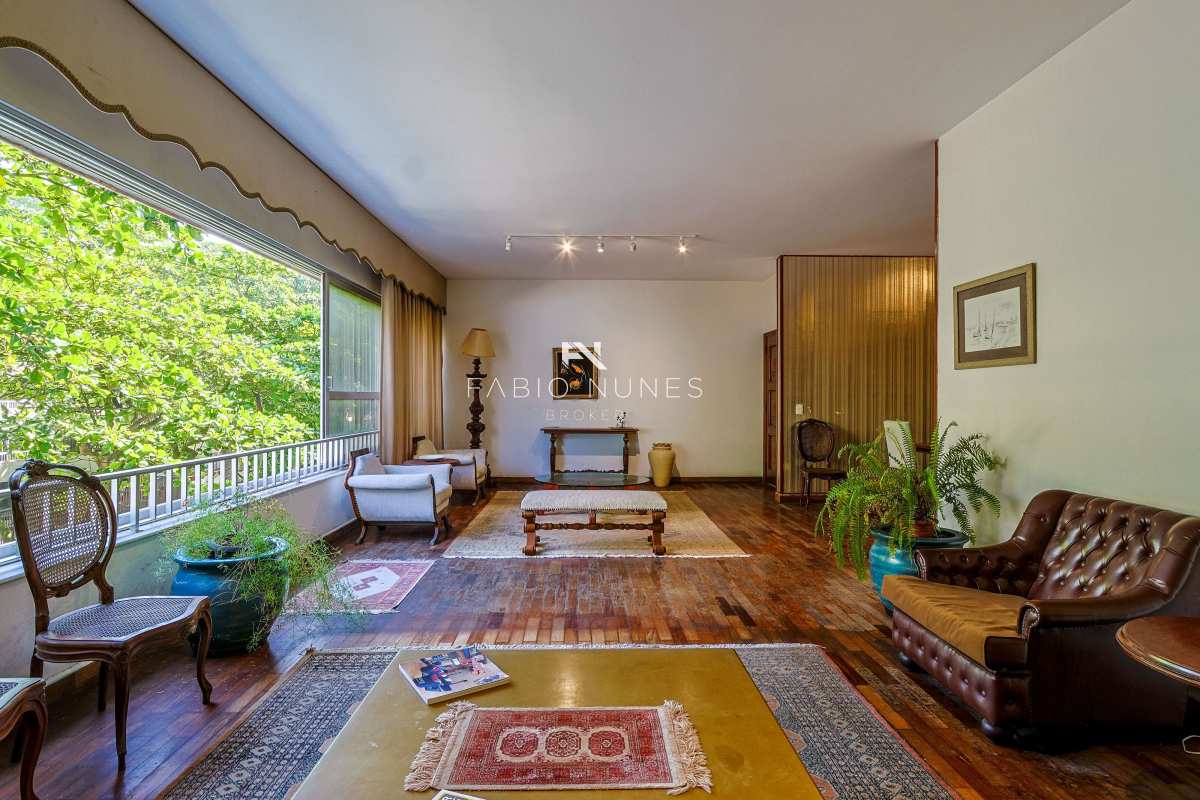 Sala ampla em 3 ambientes. - Apartamento de luxo à venda em Rio de Janeiro, Leblon, com 4 quartos, 187,00m²